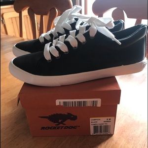 NWOT black rocket dog